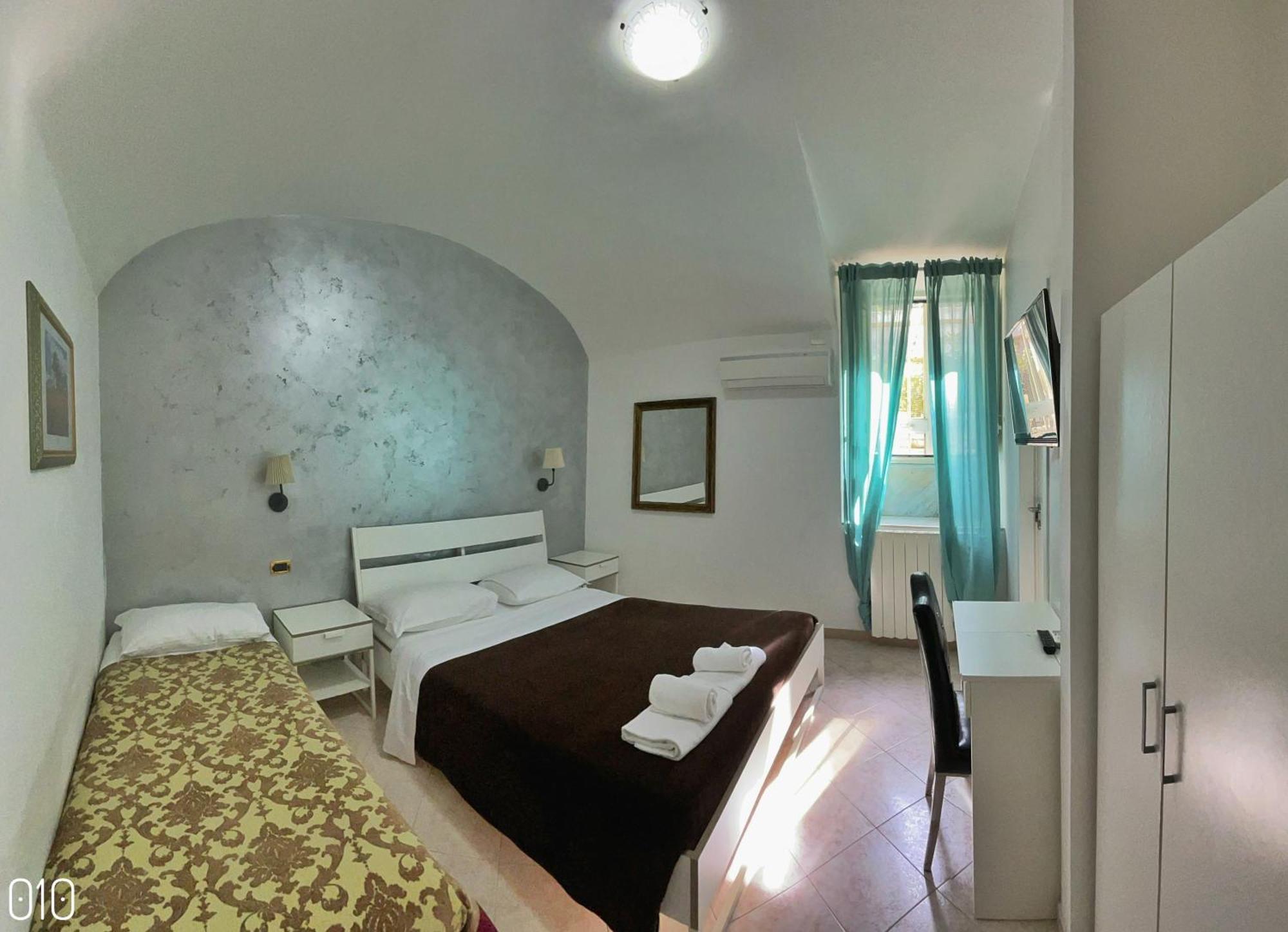 Hotel Pisa Rome Bagian luar foto