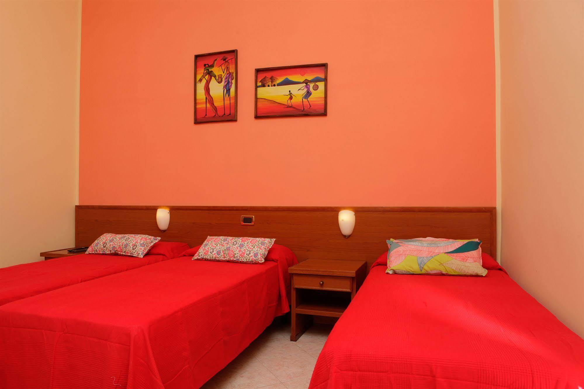 Hotel Pisa Rome Bagian luar foto