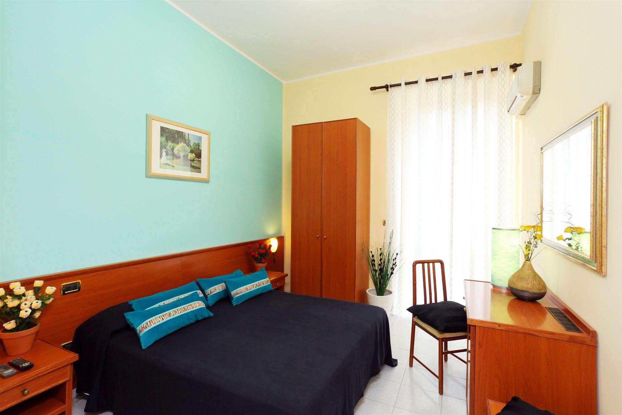 Hotel Pisa Rome Bagian luar foto
